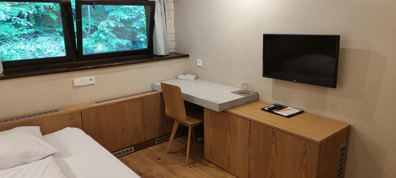 Koliba U Cerneho Medveda Hotel Zlín Kültér fotó