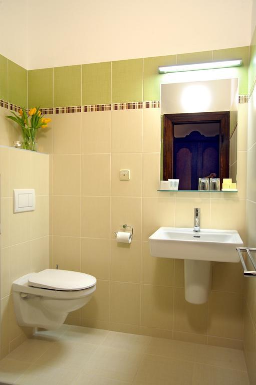 Koliba U Cerneho Medveda Hotel Zlín Kültér fotó
