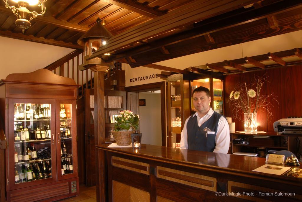 Koliba U Cerneho Medveda Hotel Zlín Kültér fotó